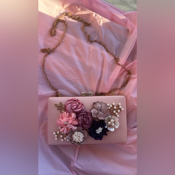 Beautiful Pink Flowered Crossbody/Clutch - Picture 1 of 2